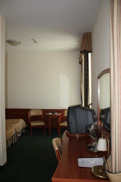 Hotel Saol Krynica Zdroj Bilik gambar