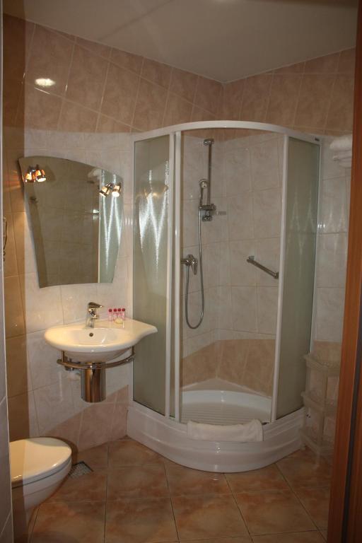 Hotel Saol Krynica Zdroj Bilik gambar